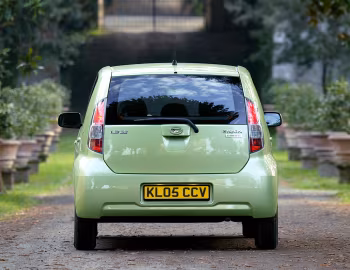 Daihatsu Sirion [UK-spec] (M300) '2005–07