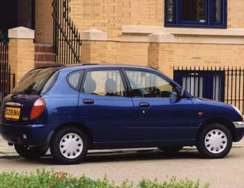 Daihatsu Sirion [UK-spec] (M100) '1998–2001