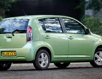Daihatsu Sirion [UK-spec] (M300) '2005–07