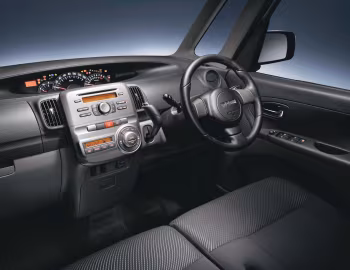 Торпедо Daihatsu Tanto Custom '12.2007–08.2010