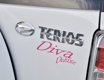 Daihatsu Terios "Diva Deluxe" [South Africa] (J200) '2013