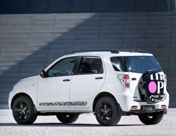 Daihatsu Terios "Think Pink" [Italy] (J200) '2010
