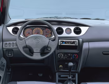 Торпедо Daihatsu YRV '2000–05