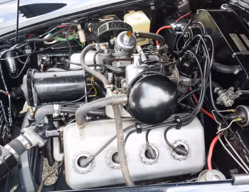 Bajo el capó 1960–64 Daimler SP250 [North America] '1959–64