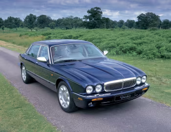 Daimler Super V8 [UK-spec] (X308) '1998–2003
