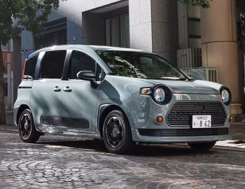 DAMD Toyota Sienta "Stuart" [Japan] '2025–pr.
