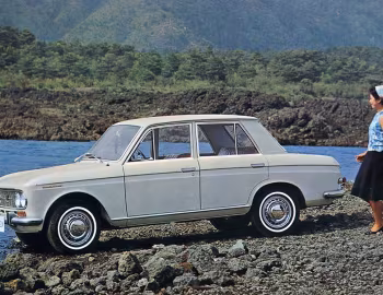 Datsun 1300 Sedan (411) '1966–67