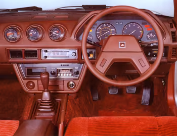 Торпедо Datsun 280ZX 2by2 T-Roof [UK-spec] (GS130) '1982–83