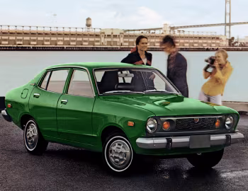 1976 Datsun B-210 4-door Sedan '1975
