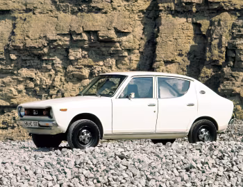 Datsun 100A 4-door Sedan (E10) '10.1970–09.1974