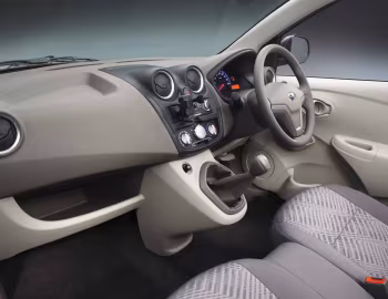 内饰 Datsun GO [Indonesia] '2014–18