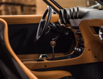 Интерьер MZR Roadsports Datsun 240Z Evolution "Black Edition" '2023