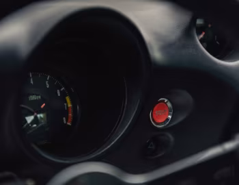 Комбинация приборов MZR Roadsports Datsun 240Z "Swiss Commision" '2019