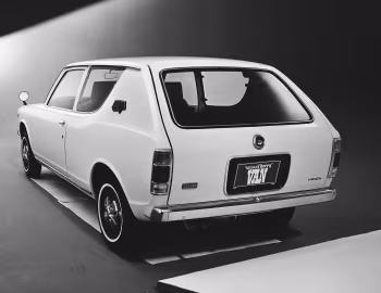 Nissan Cherry Van (E10) '03.1972–09.1974