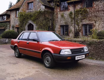 Datsun Stanza Sedan [UK-spec] (T11) '1982–84