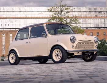 Mini eMastered by David Brown '2023–н.ч.