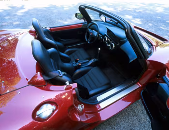 Інтэр'ер De La Chapelle Roadster '1998–н.ч.