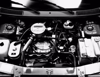 发动机舱 Innocenti Turbo De Tomaso '1984–90