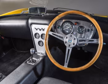 Передня панель De Tomaso Vallelunga [UK-spec] '1965–66