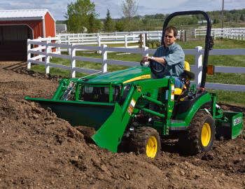 John Deere 1026R Open Station '2011–pr.