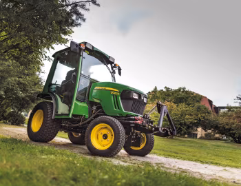 John Deere 2025R Cab '2013–17