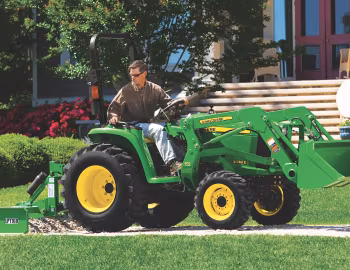 John Deere 3038E '10.2008–17