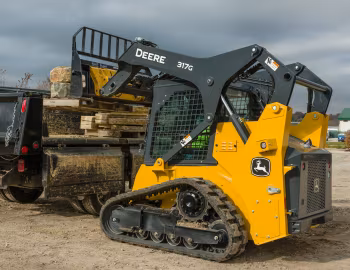 John Deere 317G '2016–pr.