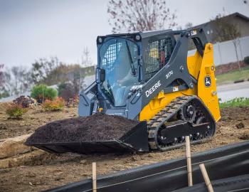 John Deere 317G '2016–pr.