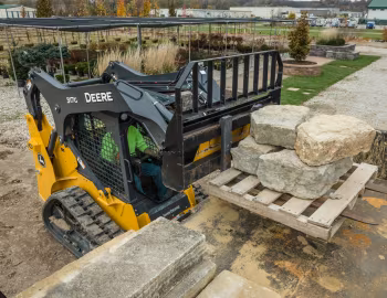 John Deere 317G '2016–pr.