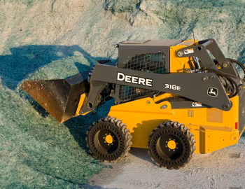 John Deere 318E '2013–16