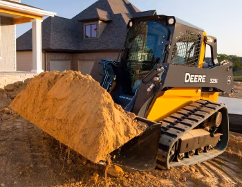 John Deere 323E '2013–pr.