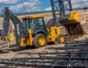 John Deere 410L '2015–pr.