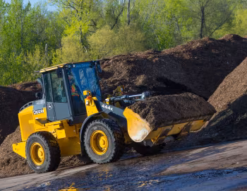 John Deere 444K '2012–pr.