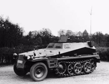 DEMAG D7p Sd.Kfz.250/3 '1940–44