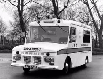 Dennis FD4 Ambulance [UK-spec] '1968