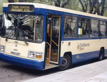 Dennis Dart 9SDL3002 Wadham Stringer Portsdown [UK-spec] (B35F) '08.1990–07.1991