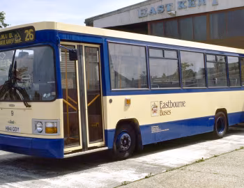 Dennis Dart 9SDL3002 Wadham Stringer Portsdown [UK-spec] (B35F) '08.1990–07.1991