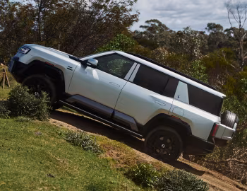 Denza B8 6-seater [Australia] '2025–pr.