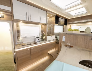 Intérieur 2017–21 Dethleffs Grand Alpa A 7820-2 '2016–21