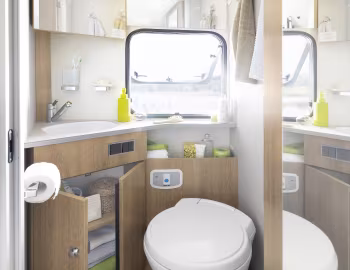 Intérieur 2018–pr. Dethleffs Trend T 7057 '2017–pr.
