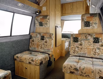 Interior Toyota Hiace Devon Rio Grande '1995–2006