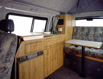 Interior Toyota Hiace Devon Sunrise '1995–2006