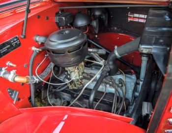 Под капотом 1948 Diamond T Model 201 Pickup