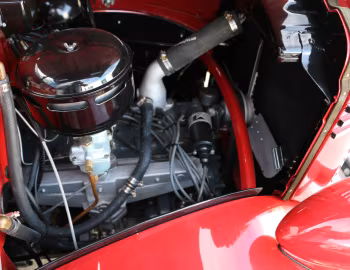 Под капотом 1938 Diamond T Model 201 Pickup