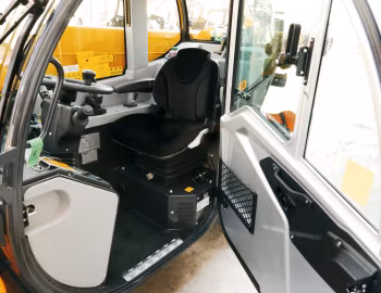 Interior Dieci Mini Agri 25.6 '2014–pr.