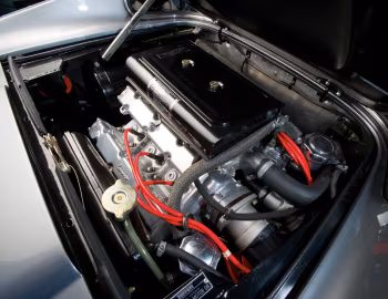 Под капотом Dino 246 GTS with "Flares" option [UK-spec] '1973–74