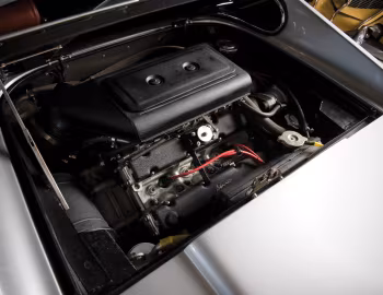 Sous la capuche Dino 246 GTS with "Flares" option [North America] '12.1972–74
