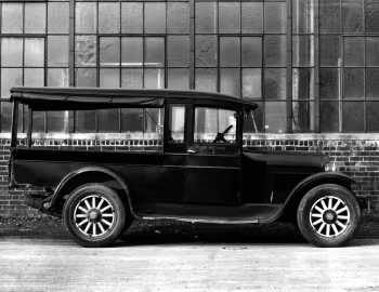 1927 Dodge Model DC Screenside
