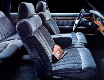 Interior 1987 Dodge 600 SE (EEH-41)