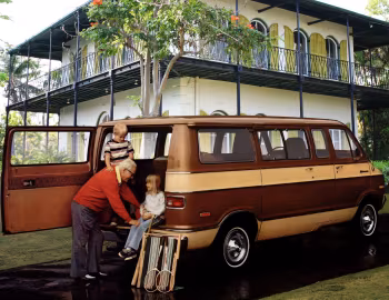 1977 Dodge B100 Sportsman Wagon